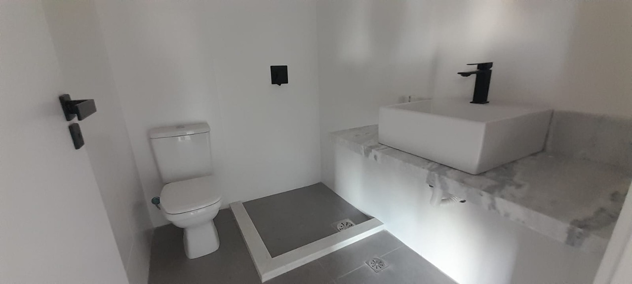 WhatsApp Image 2023-04-18 at 15.47