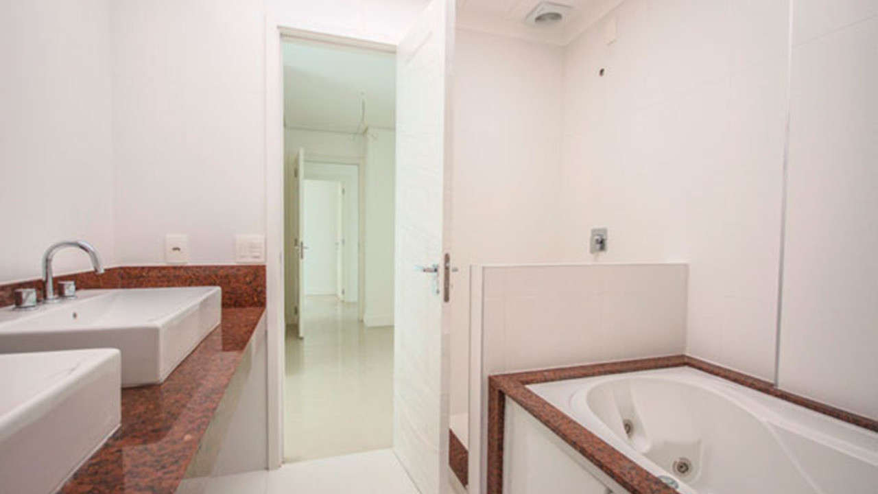 Cobertura Horizontal Três Figueiras Porto Alegre 